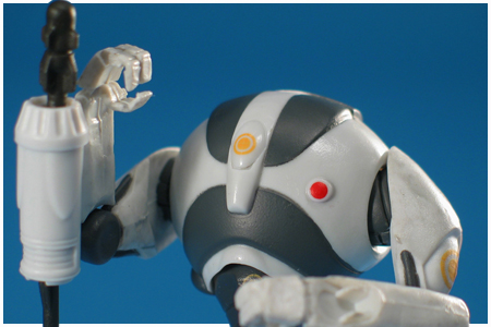 thumbnail image 2 of 1:12 Scale Clone Wars Commando Droid Figure Black Series 2 of 13