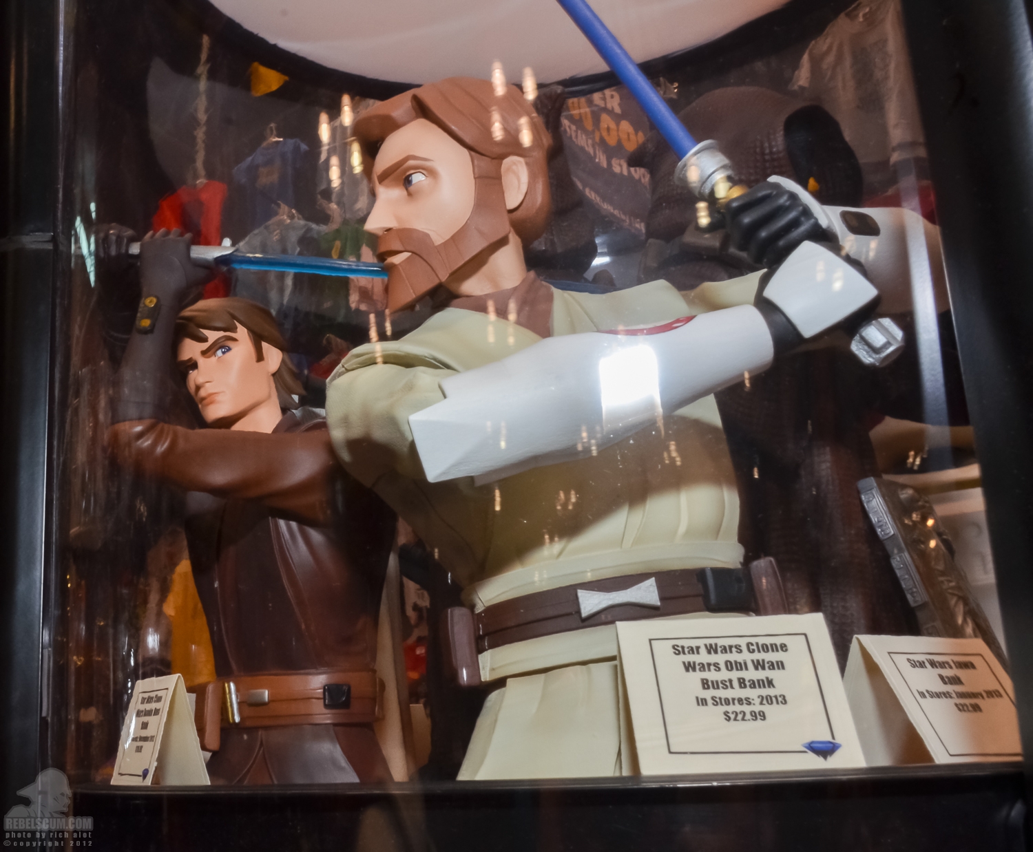 Diamond_Select_Toys_Star_Wars_NYCC-04.jpg