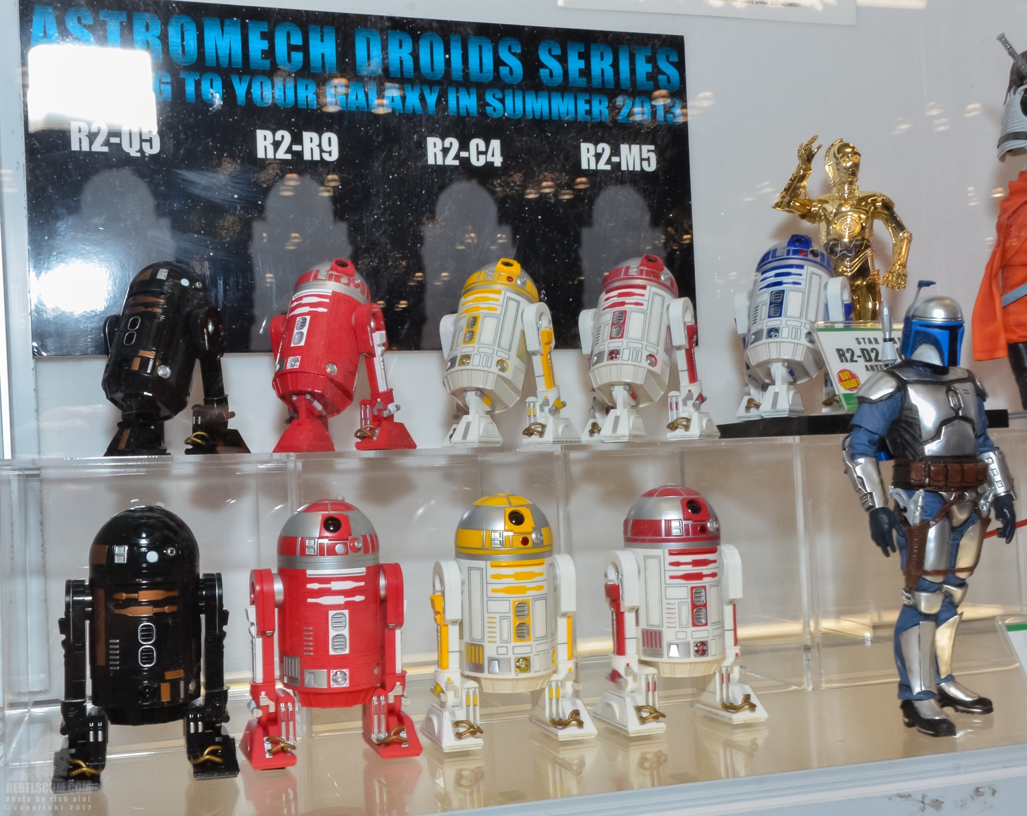 Kotobukiya_Star_Wars_NYCC-09.jpg