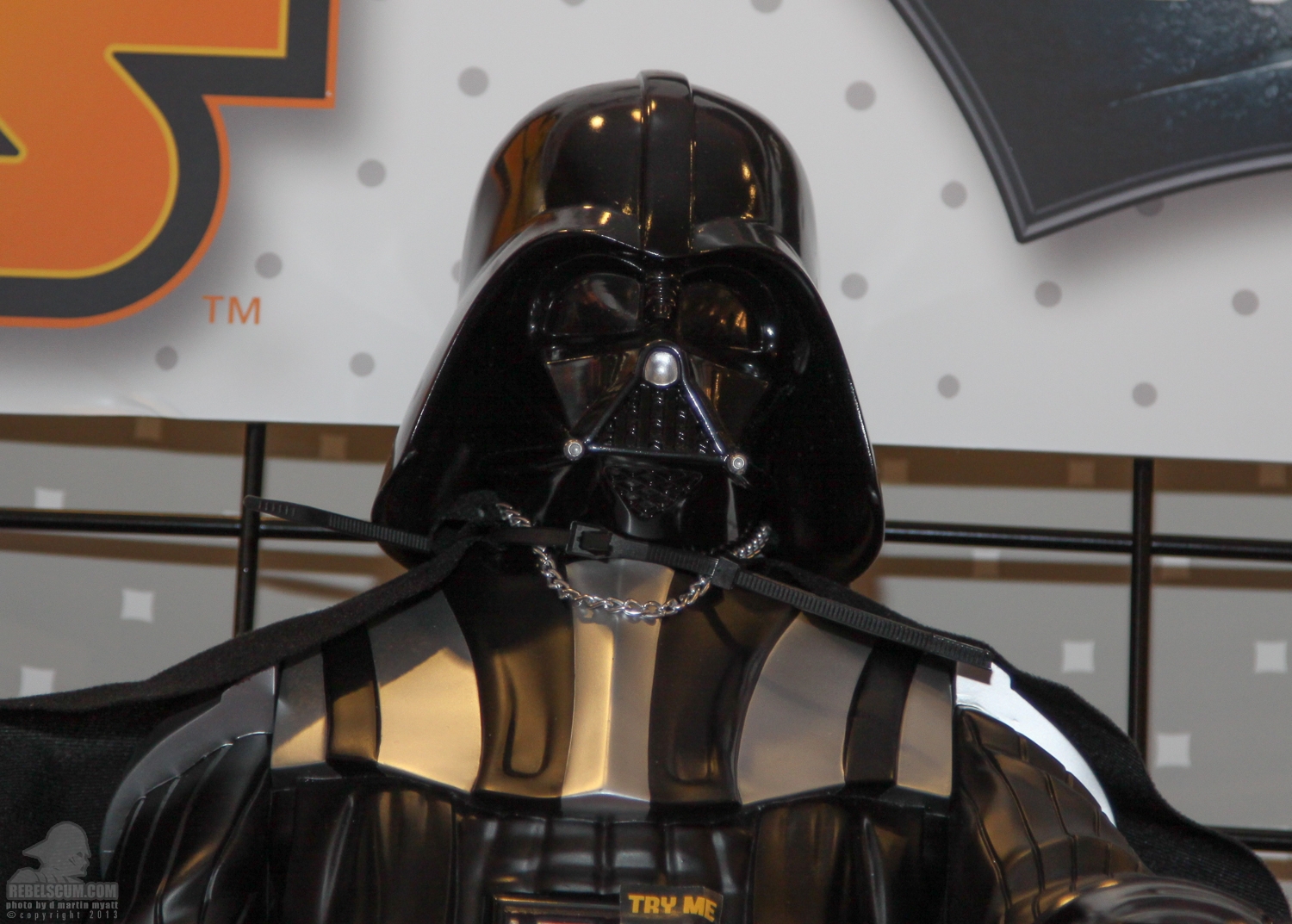 2013_International_Toy_Fair_Jakks_Pacific_Darth_Vader-02.jpg