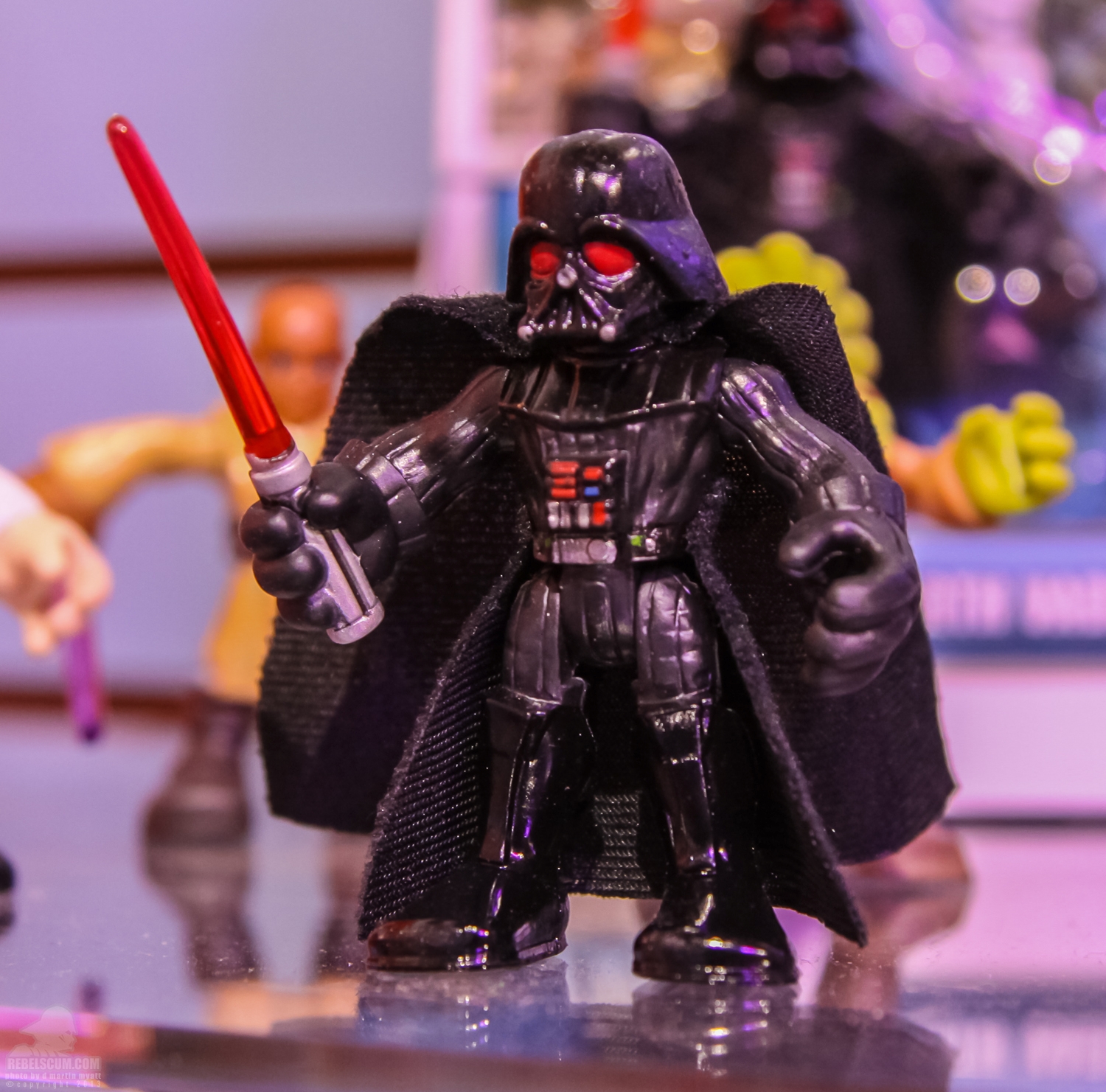 Hasbro_2013_International_Toy_Fair_Jedi_Force-04.jpg