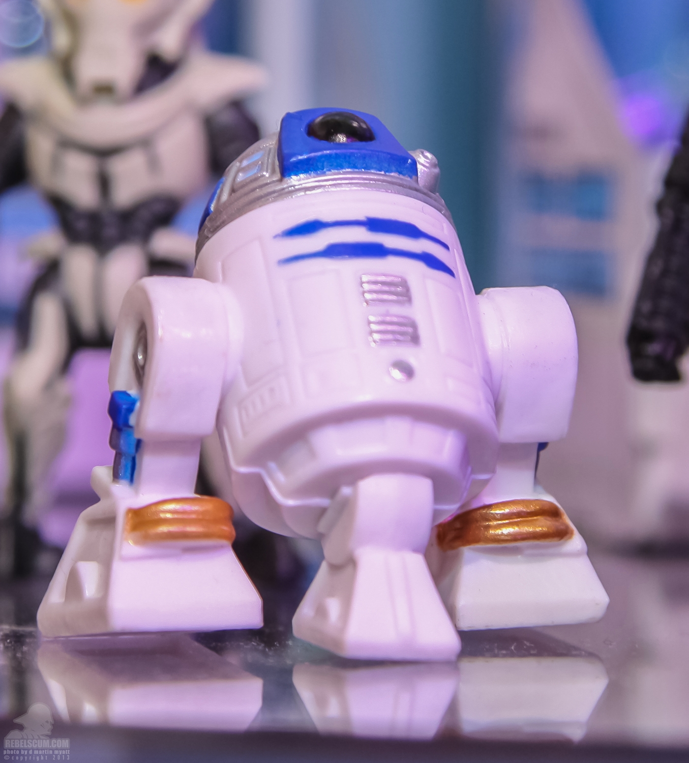 Hasbro_2013_International_Toy_Fair_Jedi_Force-06.jpg