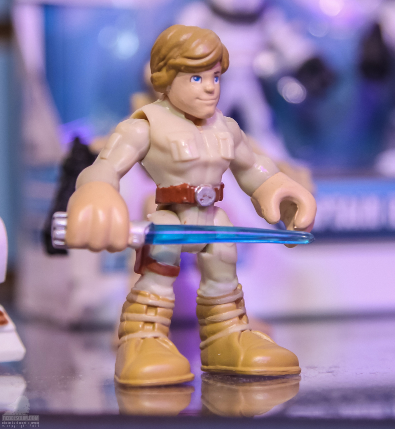 Hasbro_2013_International_Toy_Fair_Jedi_Force-07.jpg