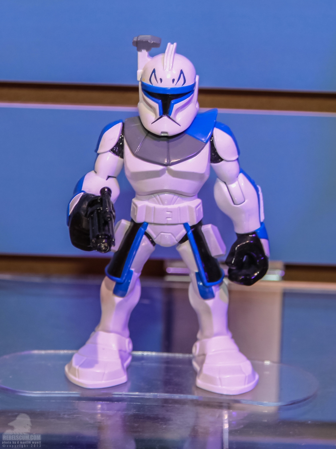 Hasbro_2013_International_Toy_Fair_Jedi_Force-26.jpg