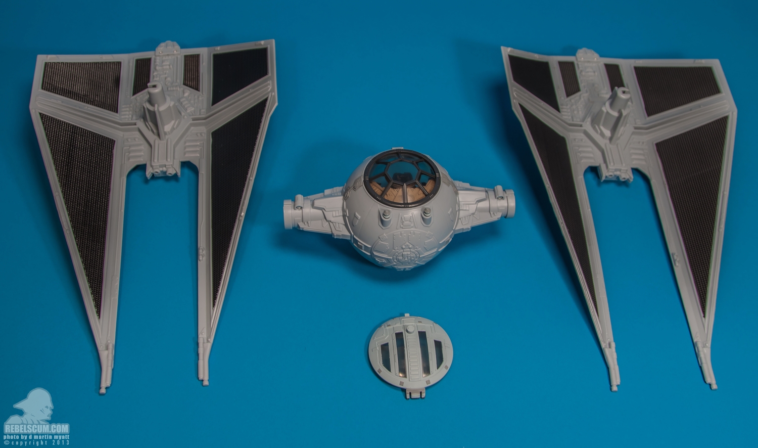 TIE-Interceptor-The-Vintage-Collection-Hasbro-TVC-028.jpg