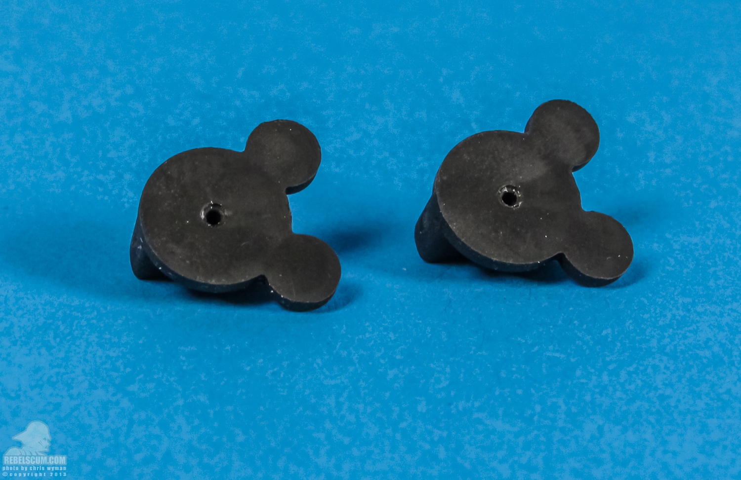 Disney_Pins_Star_Wars_Day_May_The_Fourth_Be_With_You-04.jpg