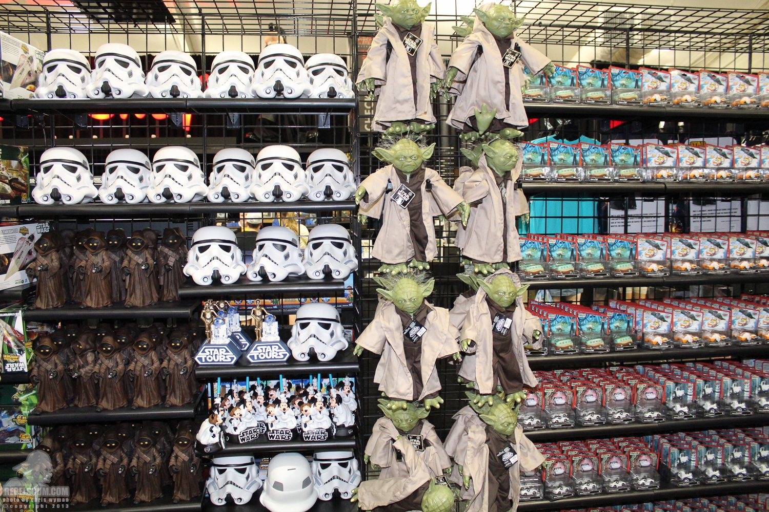 Star_Wars_Weekend_Darths_Mall_May_24_2013-057.jpg