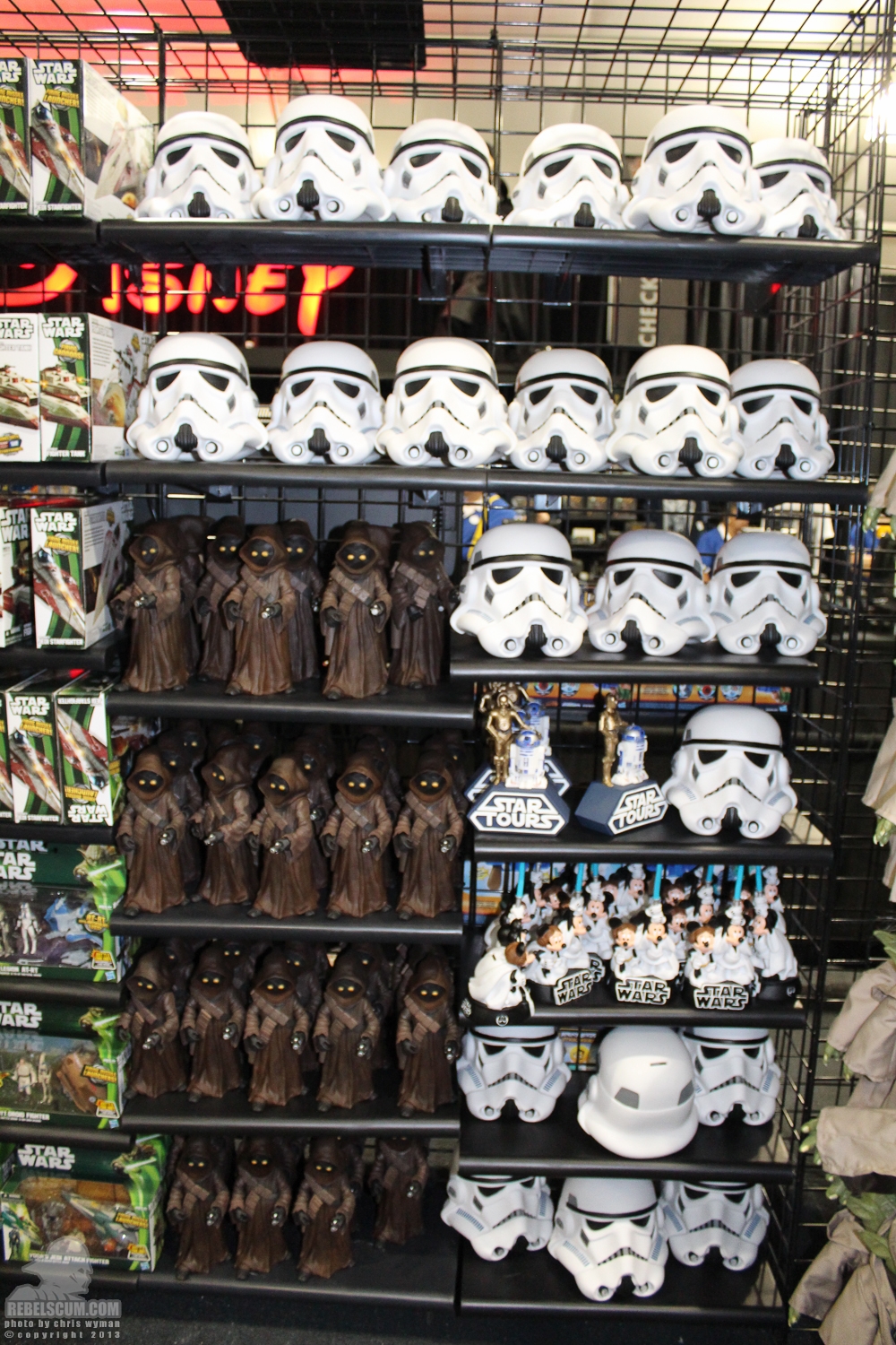 Star_Wars_Weekend_Darths_Mall_May_24_2013-073.jpg