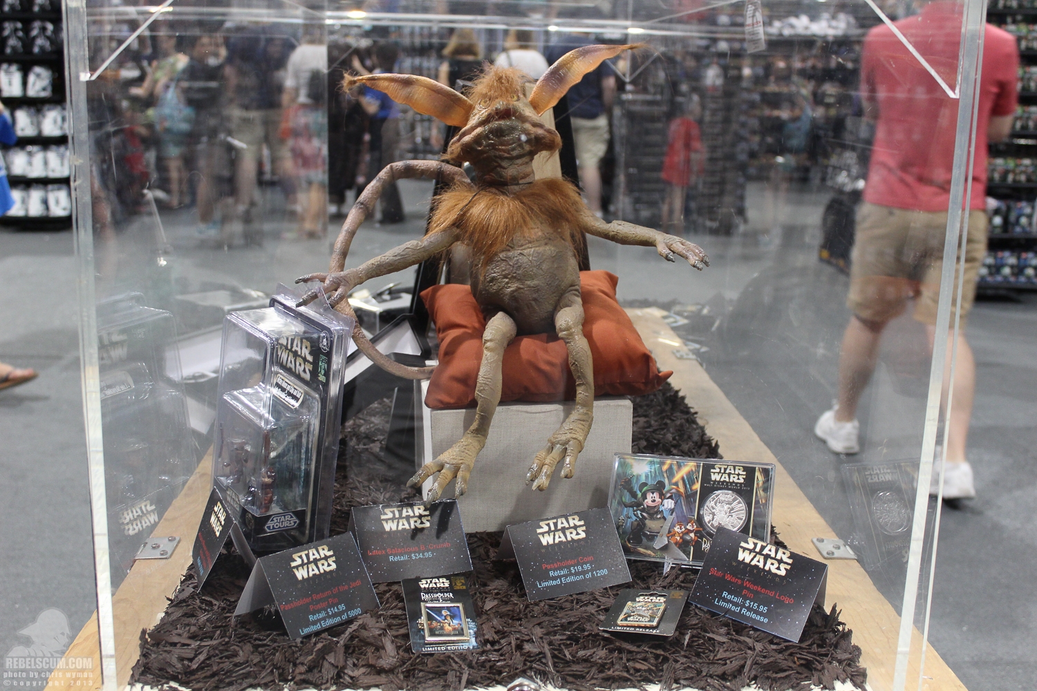 Star_Wars_Weekend_Darths_Mall_May_24_2013-088.jpg