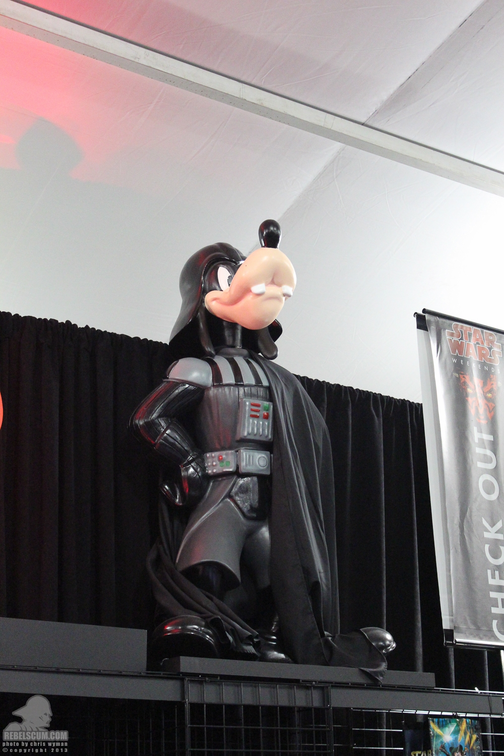 Star_Wars_Weekend_Darths_Mall_May_24_2013-158.jpg