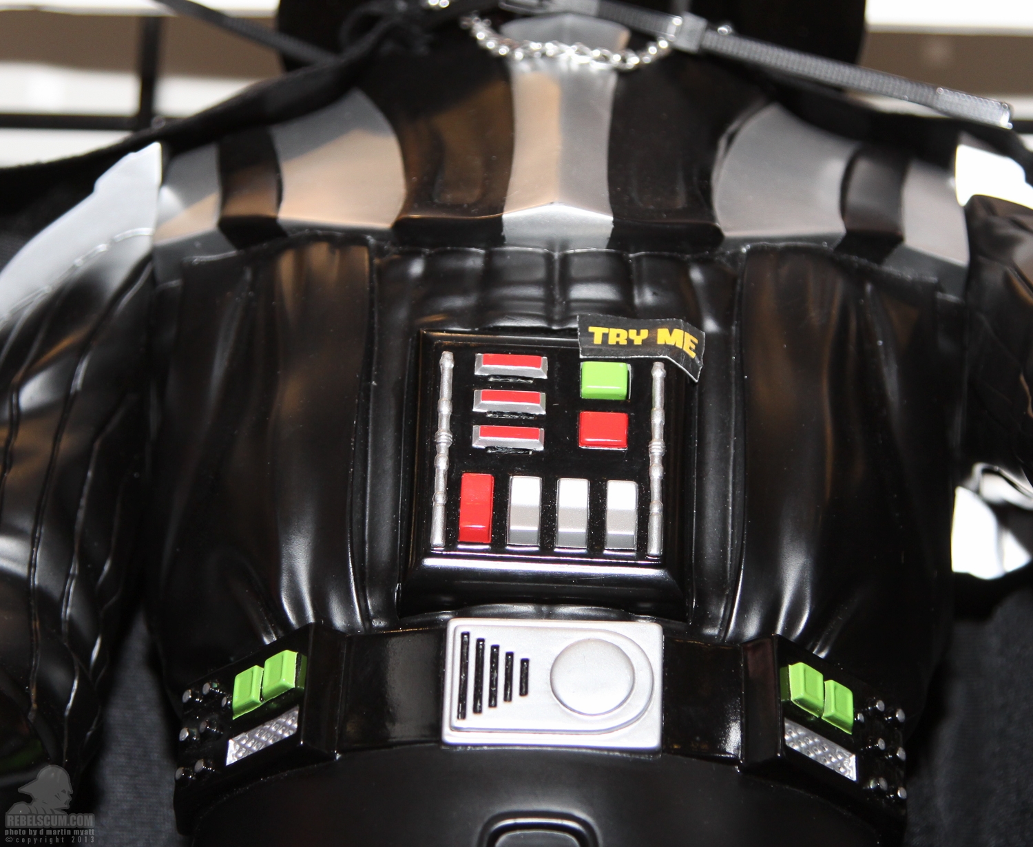 2013_International_Toy_Fair_Jakks_Pacific_Darth_Vader-03.jpg