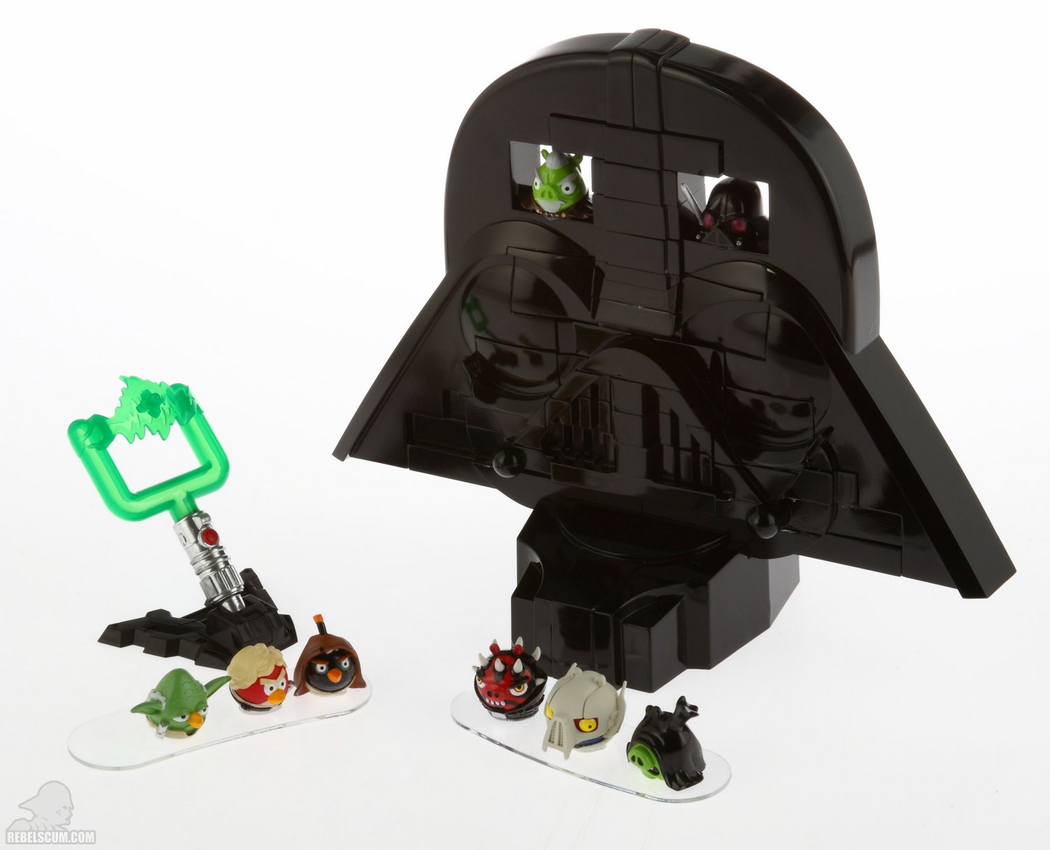 Hasbro_Presentation_International_Toy_Fair_2013_Angry_Birds_Star_Wars-03.jpg