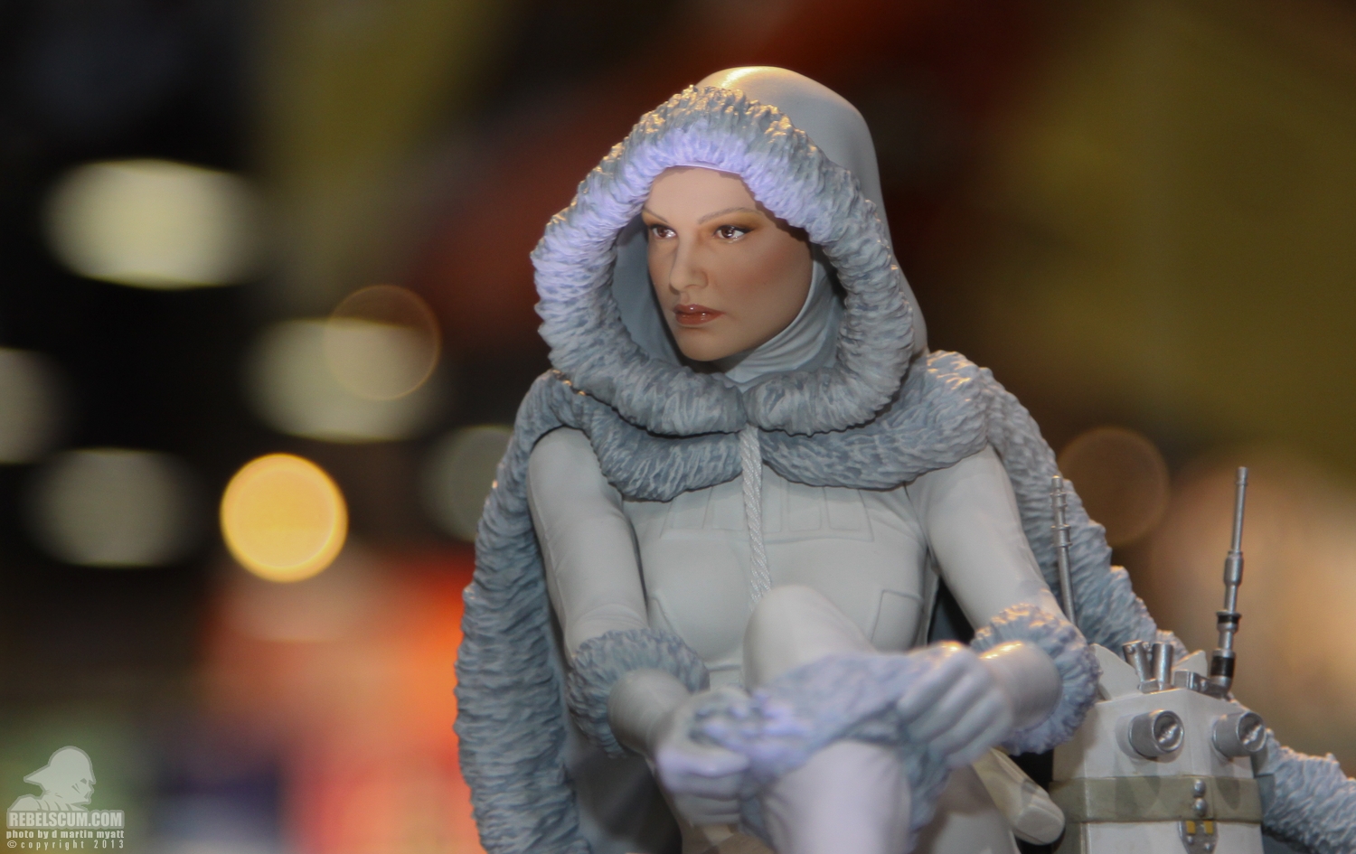 SDCC_2013_Gentle_Giant_Ltd_Star_Wars_Wed-019.jpg