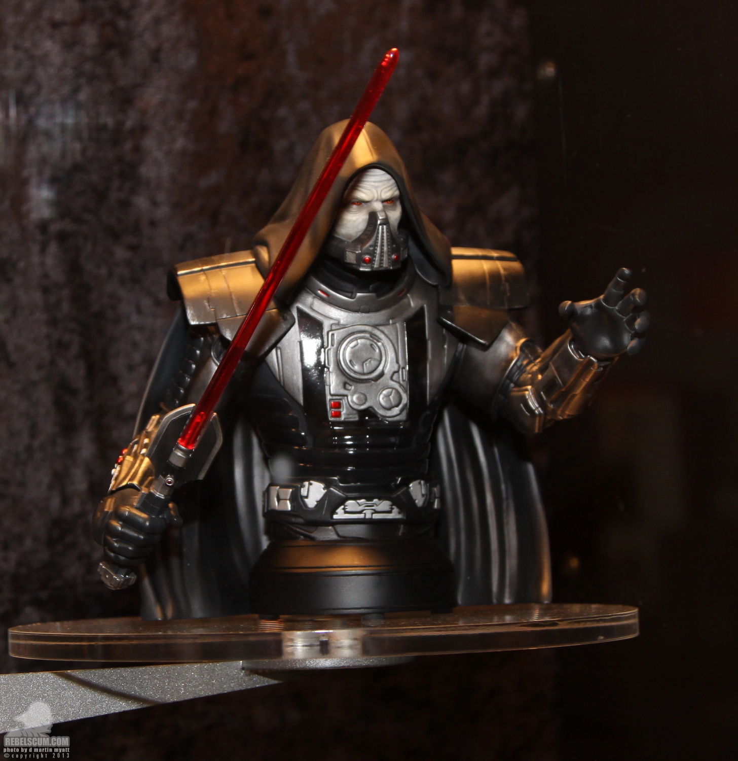 SDCC_2013_Gentle_Giant_Ltd_Star_Wars_Wed-034.jpg