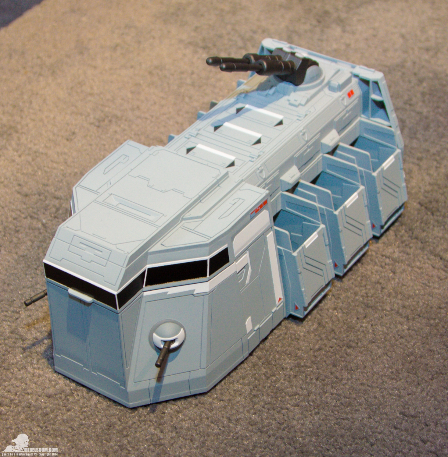 SDCC-2014-Hasbro-Star-Wars-Turn-Arounds-002.jpg