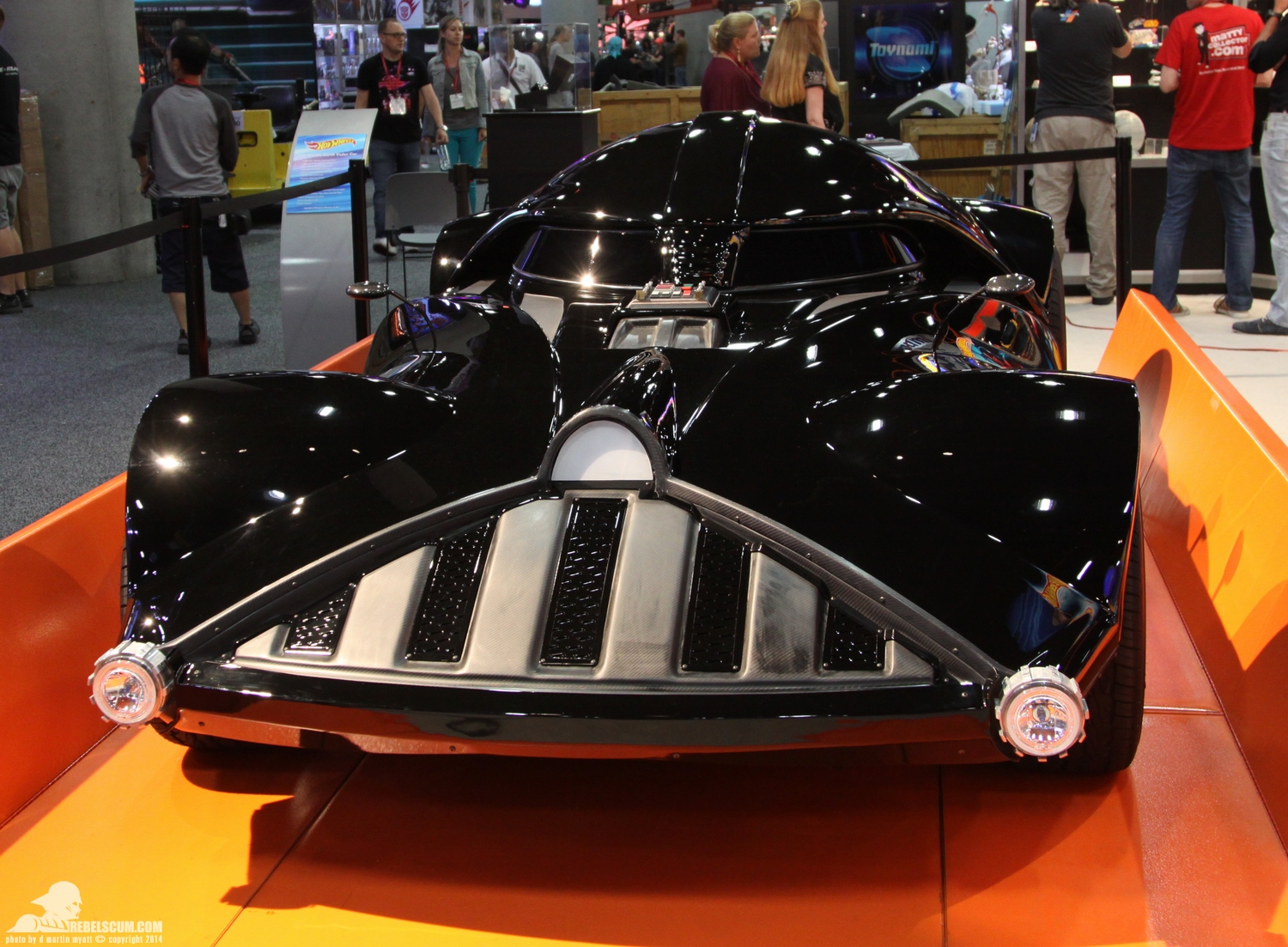 SDCC-2014-Mattel-Star-Wars-Darth-Vader-Car-001.jpg