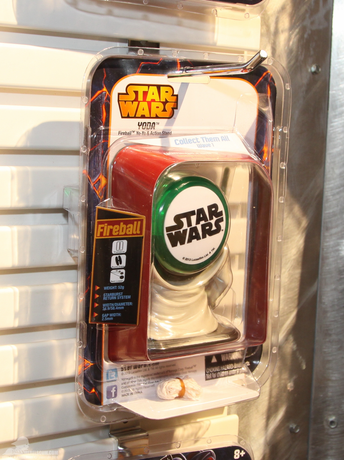 Toy-Fair-2014-Yomega-Star-Wars-Yo-Yos-011.jpg