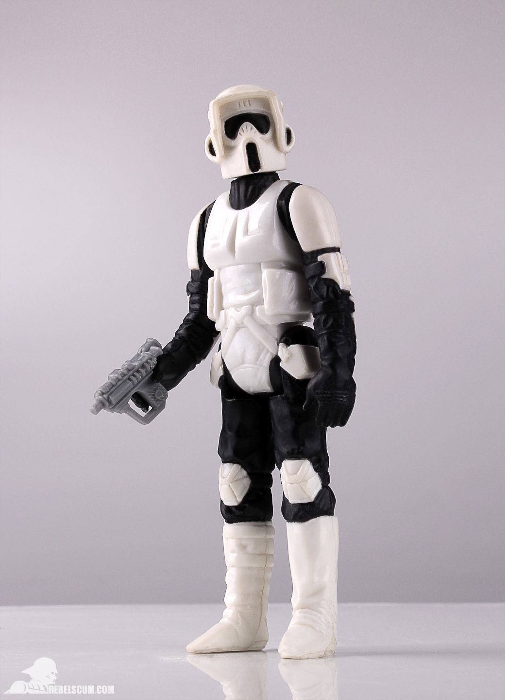 Gentle-Giant-May-2014-Biker-Scout-Jumbo-Kenner-002.jpg