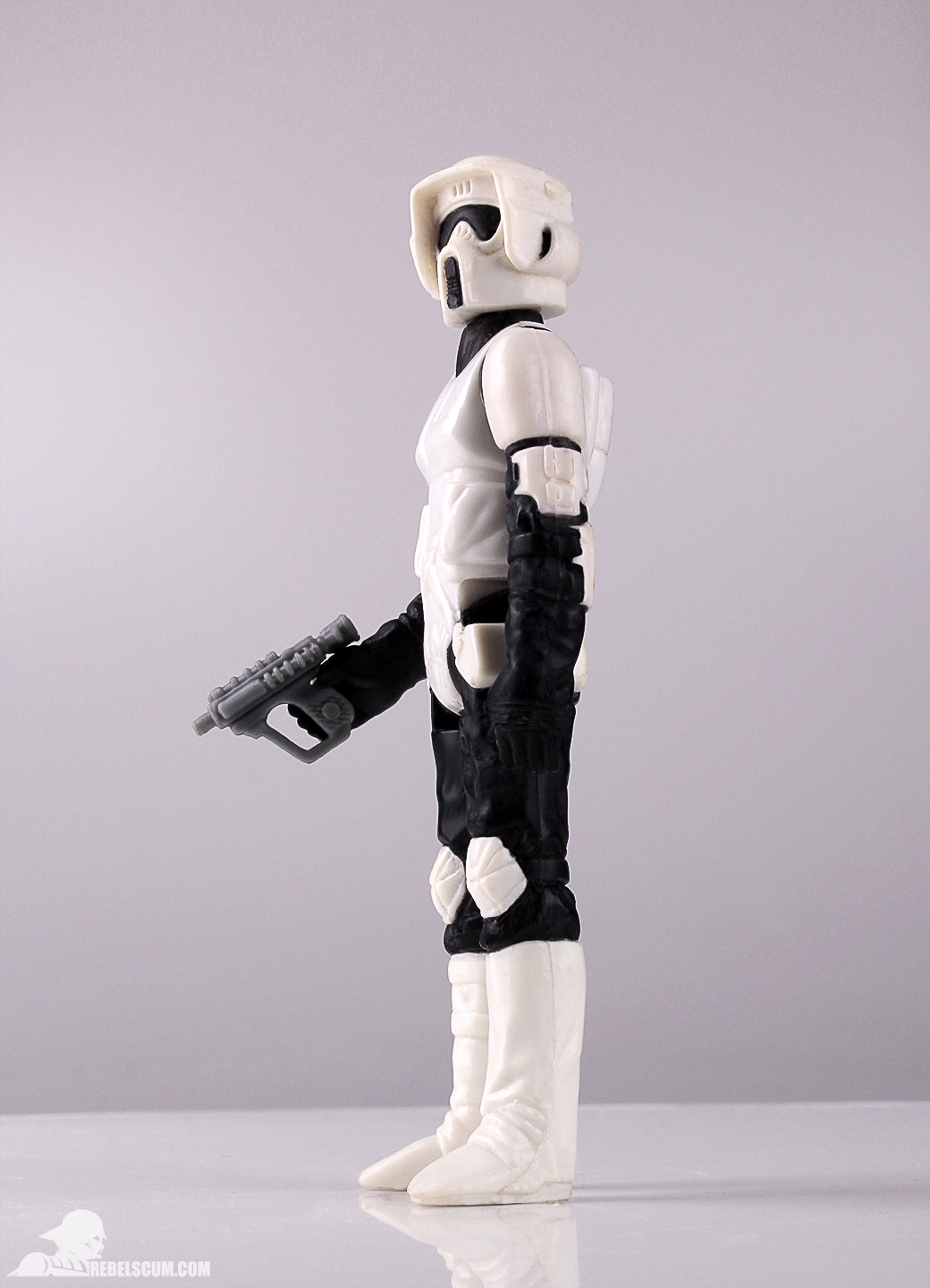 Gentle-Giant-May-2014-Biker-Scout-Jumbo-Kenner-003.jpg