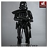 Hot-Toys-Star-Wars-Shadow-Trooper-Collectible-Figure-009.jpg