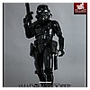 Hot-Toys-Star-Wars-Shadow-Trooper-Collectible-Figure-010.jpg