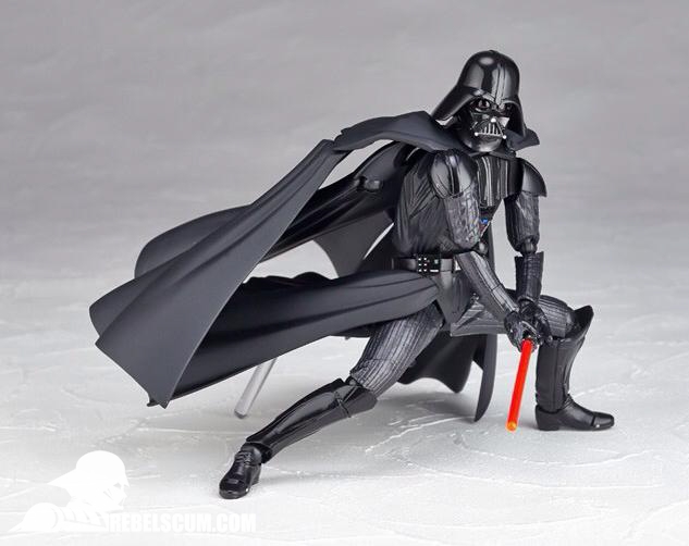 Revoltech-Darth-Vader-fully-painted-005.jpg