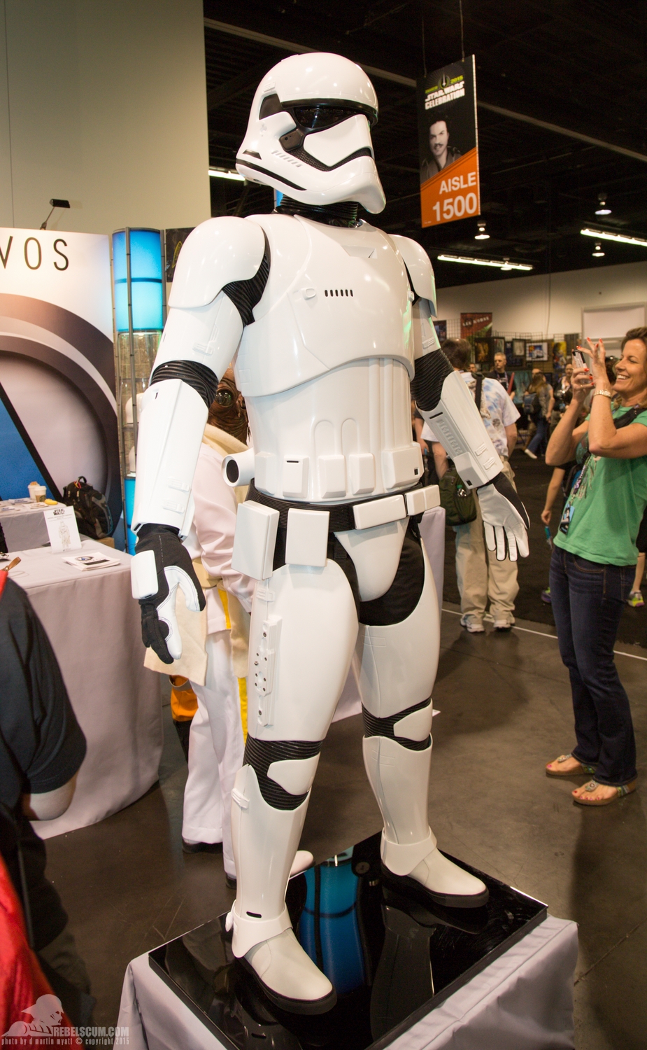 Star-Wars-Celebration-Anaheim-2015-ANOVOS-009.jpg