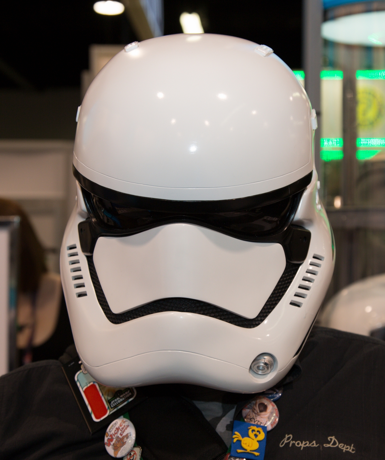 Star-Wars-Celebration-Anaheim-2015-Anovos-002.jpg