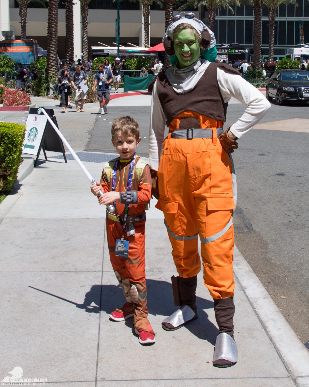 Star-Wars-Celebration-Anaheim-2015-Cosplay-costumes-008.jpg