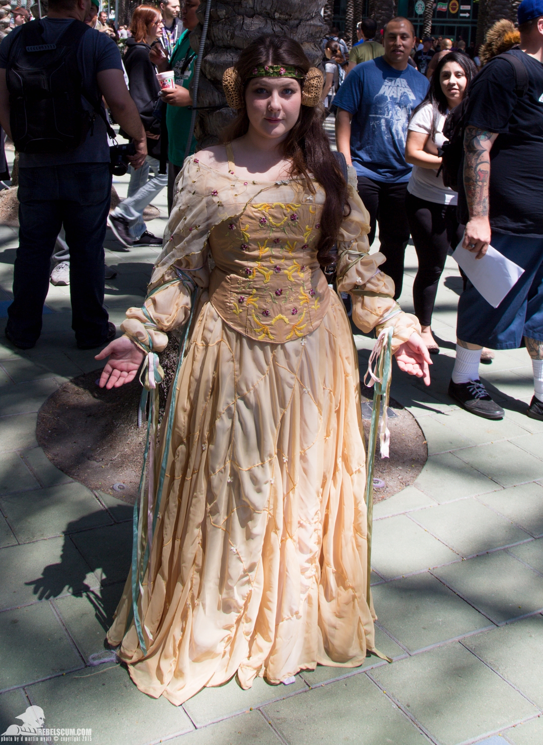 Star-Wars-Celebration-Anaheim-2015-Cosplay-costumes-024.jpg