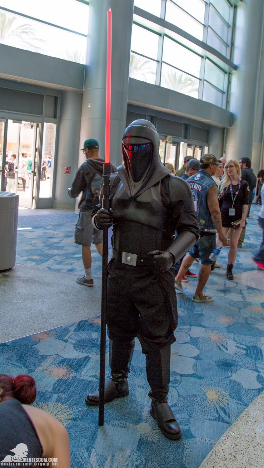 Star-Wars-Celebration-Anaheim-2015-Cosplay-costumes-055.jpg