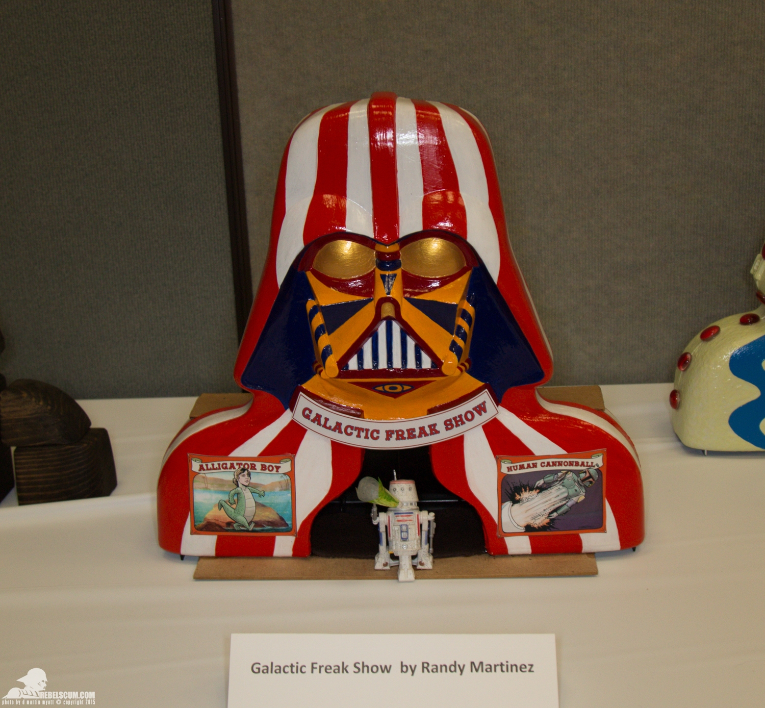 Star-Wars-Celebration-Anaheim-2015-Darth-Vader-Case-Project-004.jpg