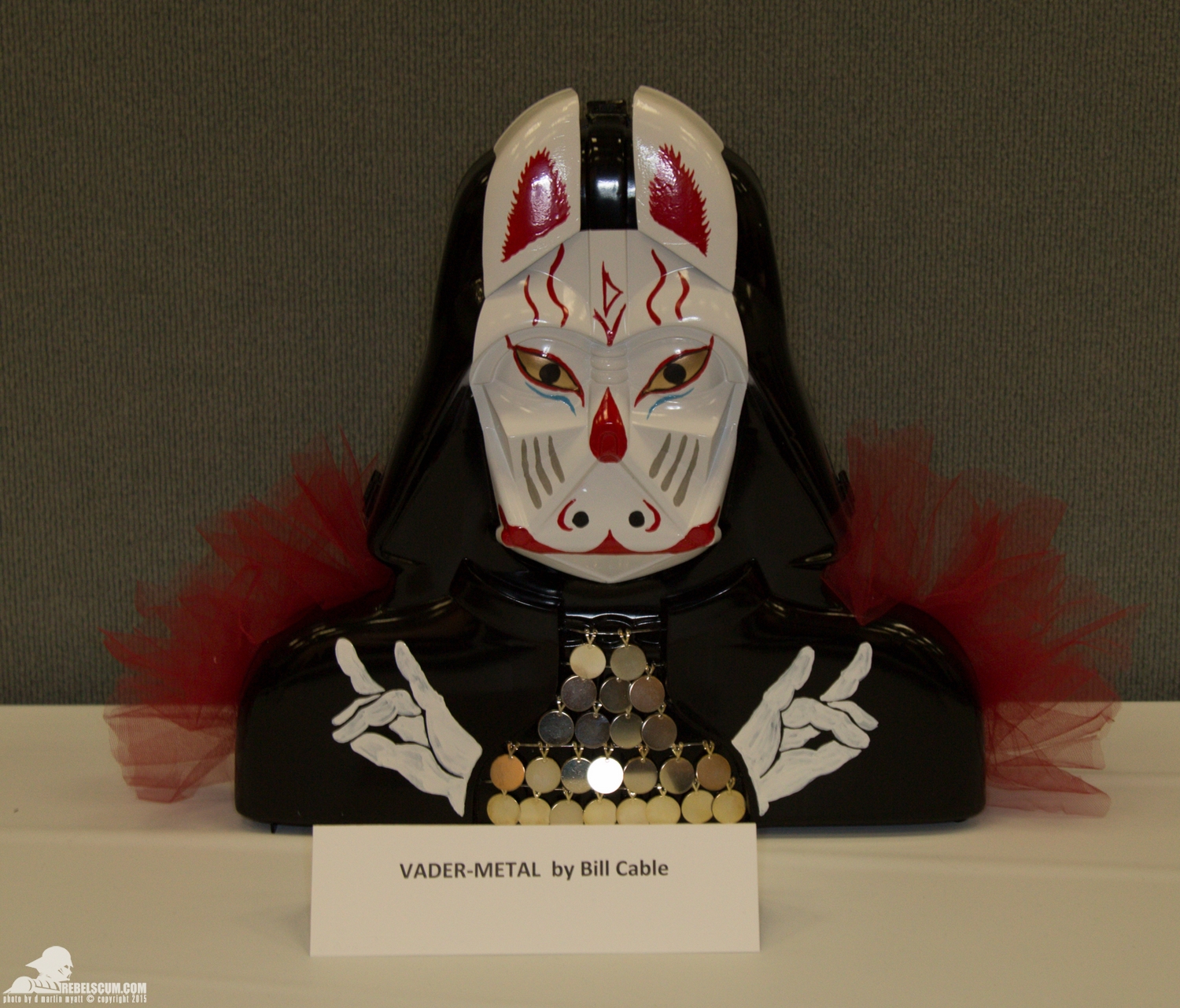 Star-Wars-Celebration-Anaheim-2015-Darth-Vader-Case-Project-011.jpg