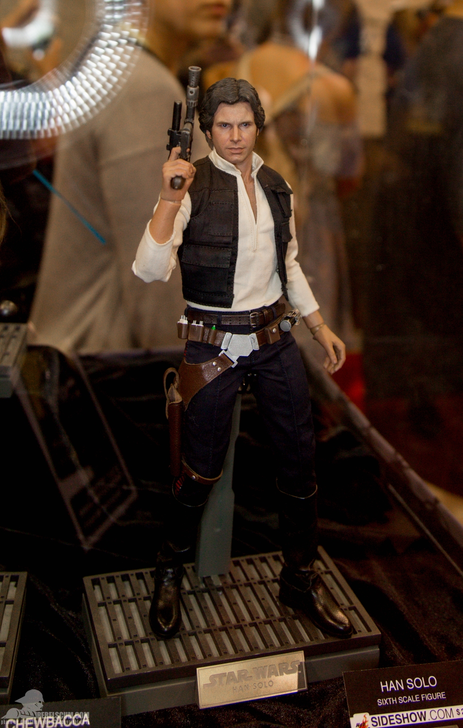 Star-Wars-Celebration-Anaheim-2015-Hot-Toys-017.jpg