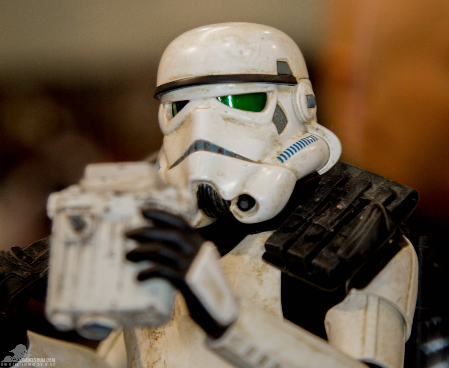 Star-Wars-Celebration-Anaheim-2015-Hot-Toys-033.jpg