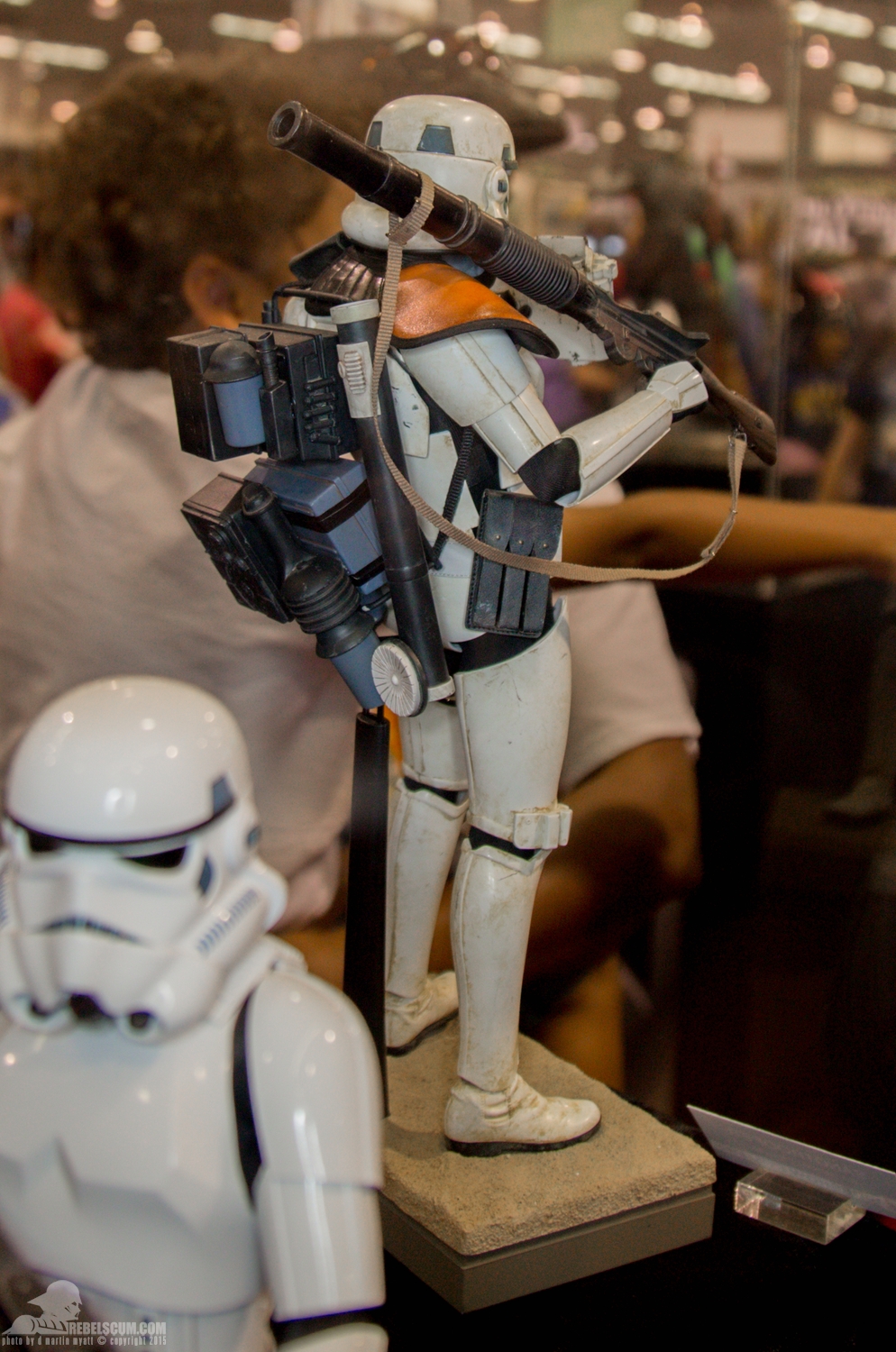 Star-Wars-Celebration-Anaheim-2015-Hot-Toys-037.jpg