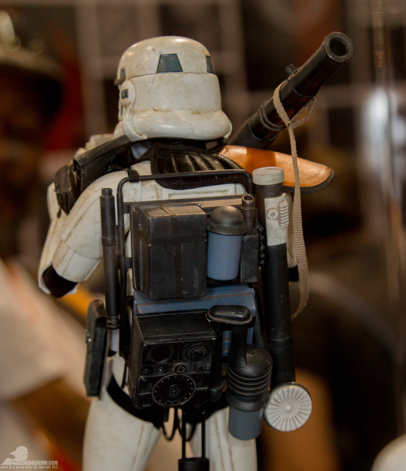 Star-Wars-Celebration-Anaheim-2015-Hot-Toys-039.jpg