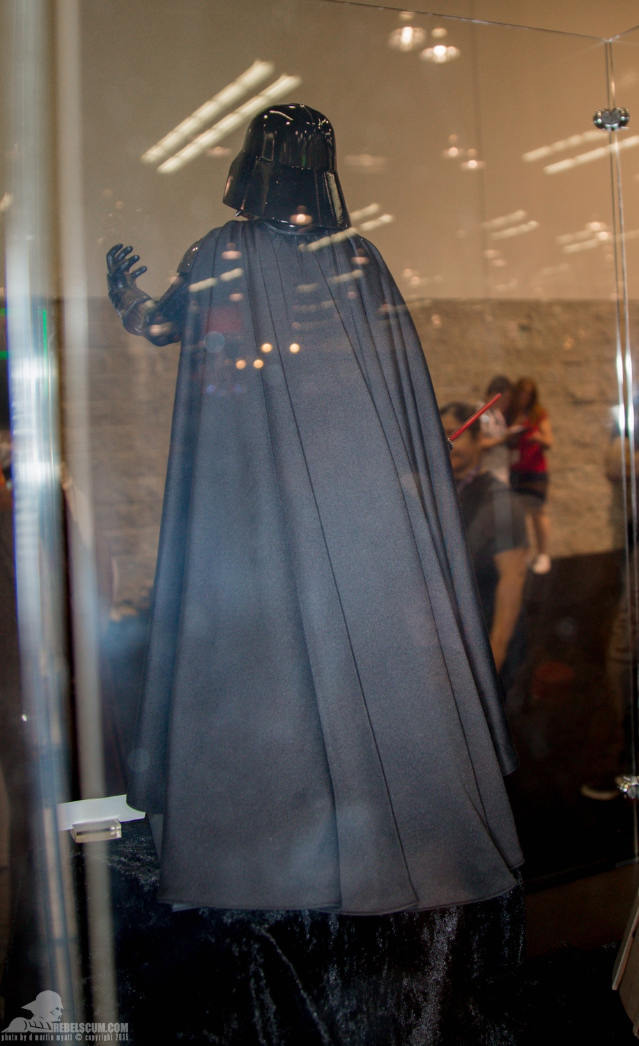 Star-Wars-Celebration-Anaheim-2015-Hot-Toys-056.jpg