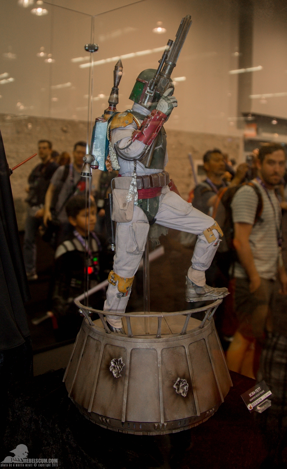 Star-Wars-Celebration-Anaheim-2015-Hot-Toys-059.jpg