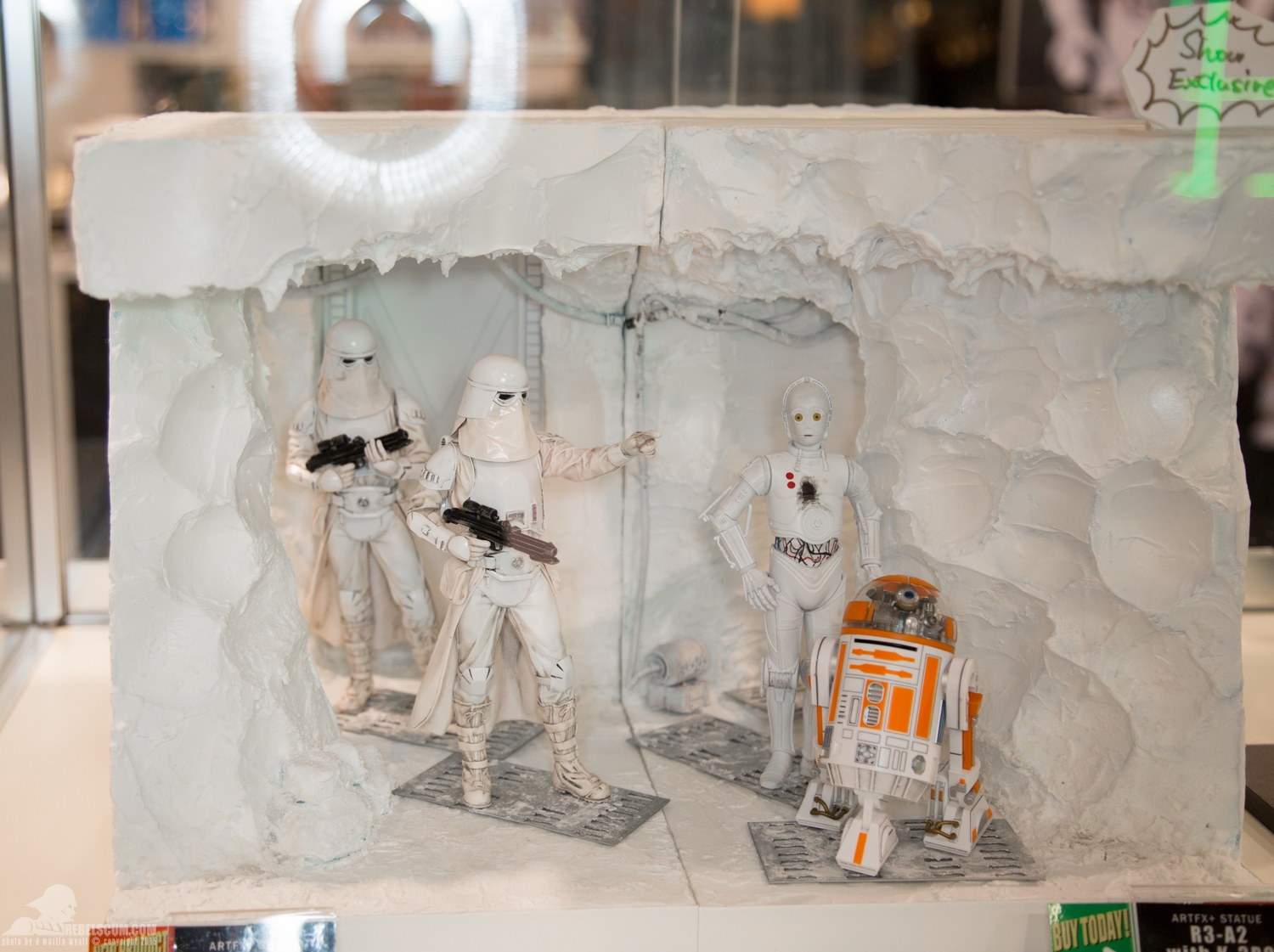 Star-Wars-Celebration-Anaheim-2015-Kotobukiya-002.jpg