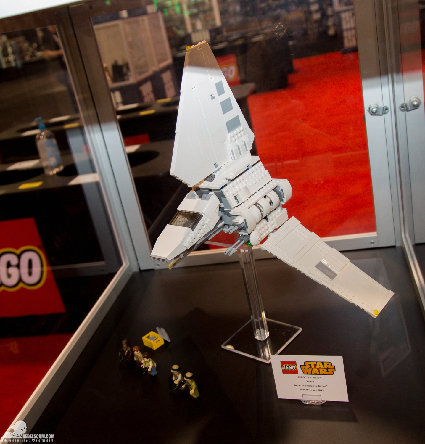 Star-Wars-Celebration-Anaheim-2015-LEGO-017.jpg