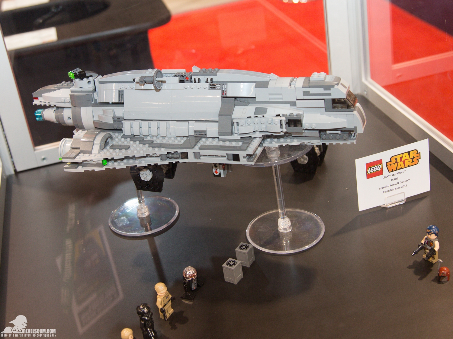 Star-Wars-Celebration-Anaheim-2015-LEGO-023.jpg