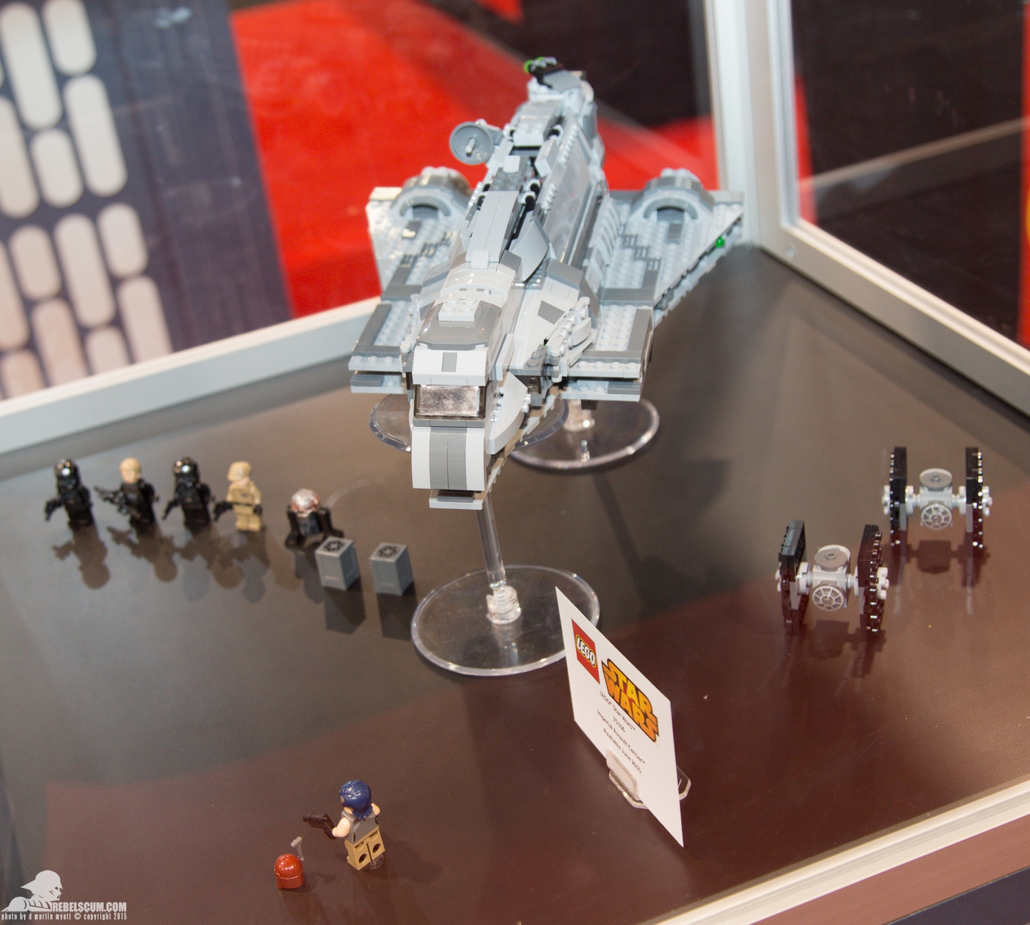 Star-Wars-Celebration-Anaheim-2015-LEGO-026.jpg