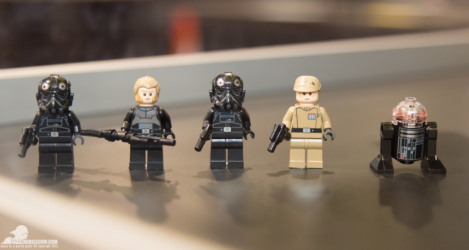 Star-Wars-Celebration-Anaheim-2015-LEGO-032.jpg