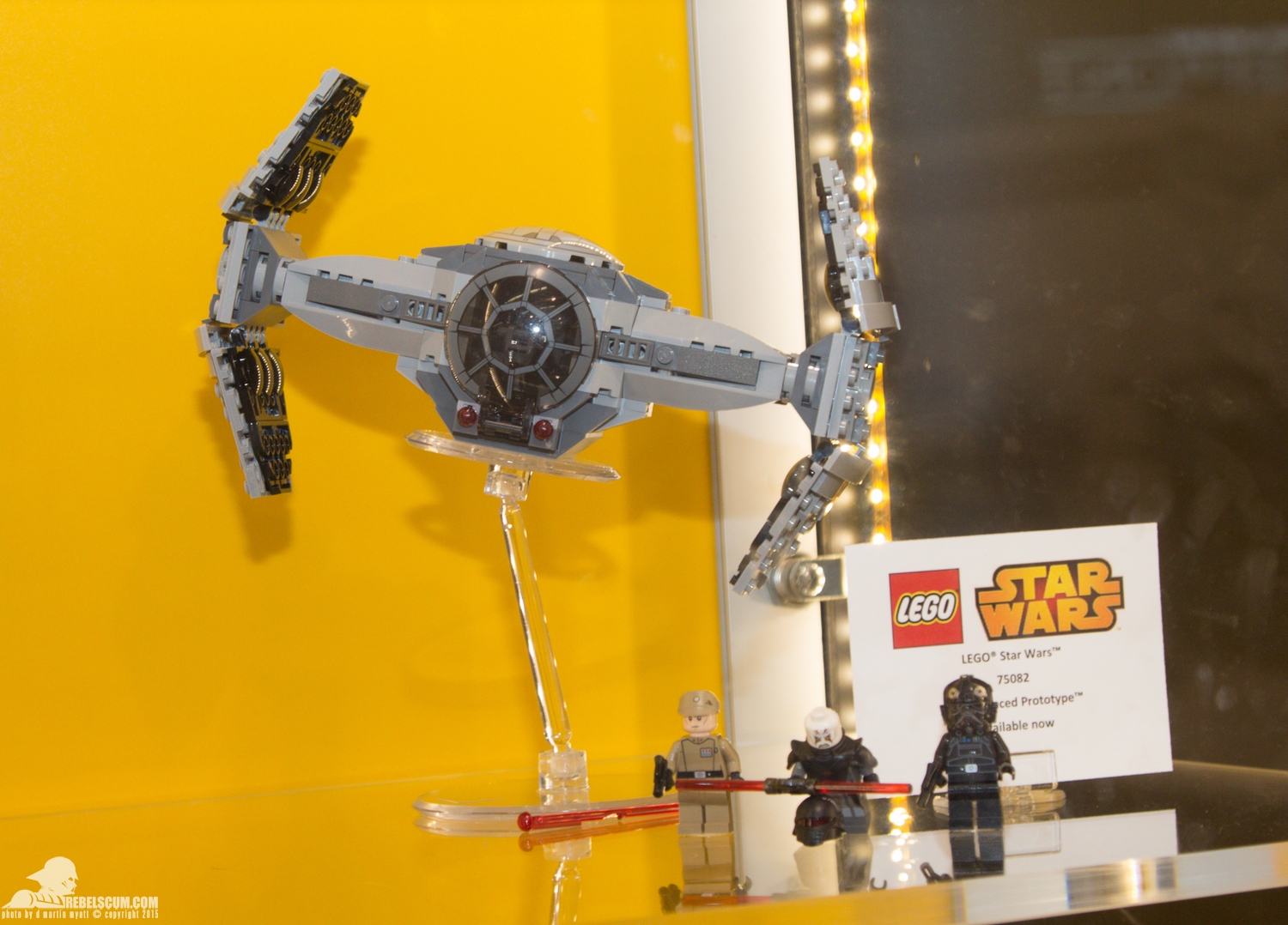 Star-Wars-Celebration-Anaheim-2015-LEGO-038.jpg