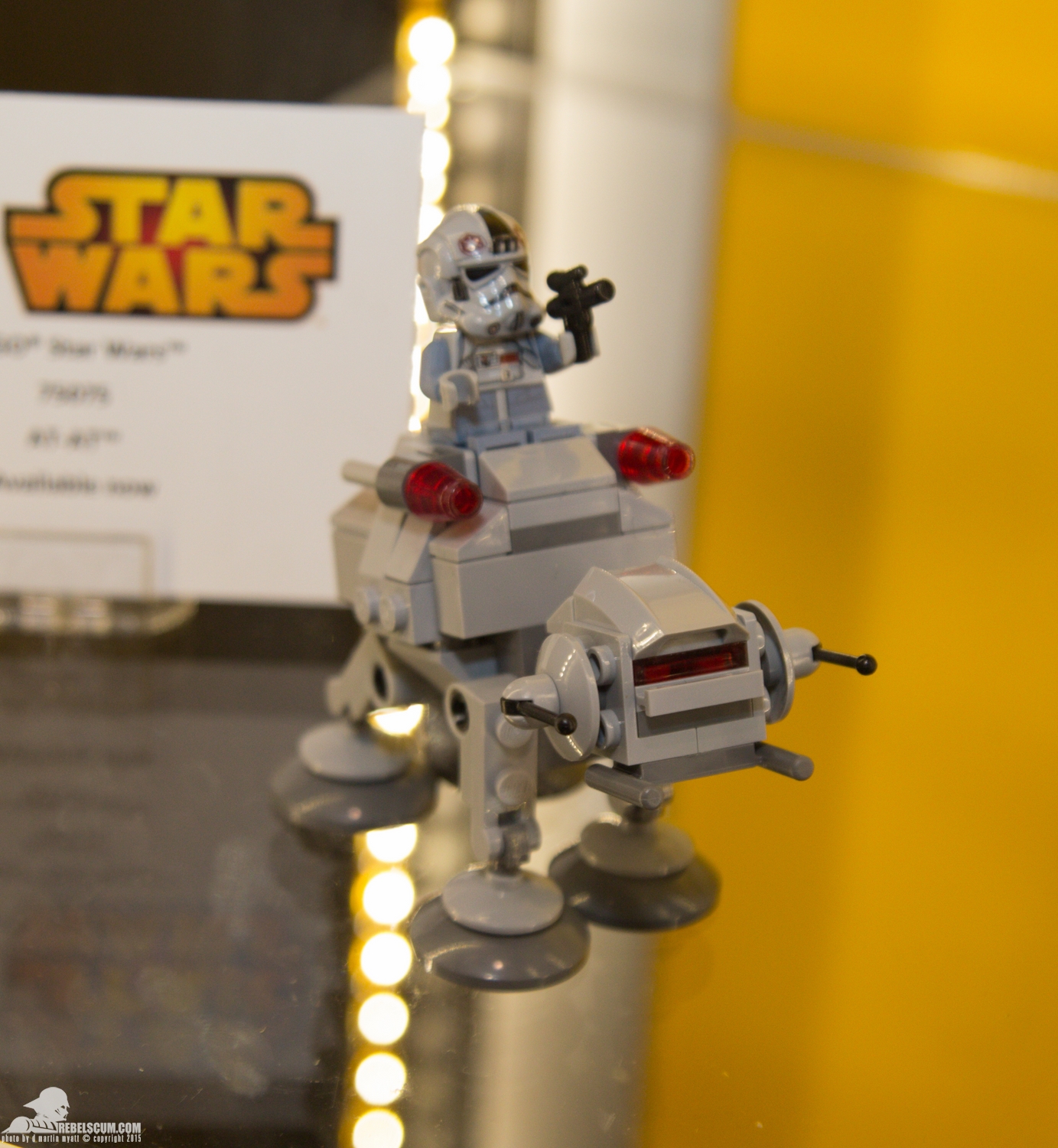 Star-Wars-Celebration-Anaheim-2015-LEGO-045.jpg