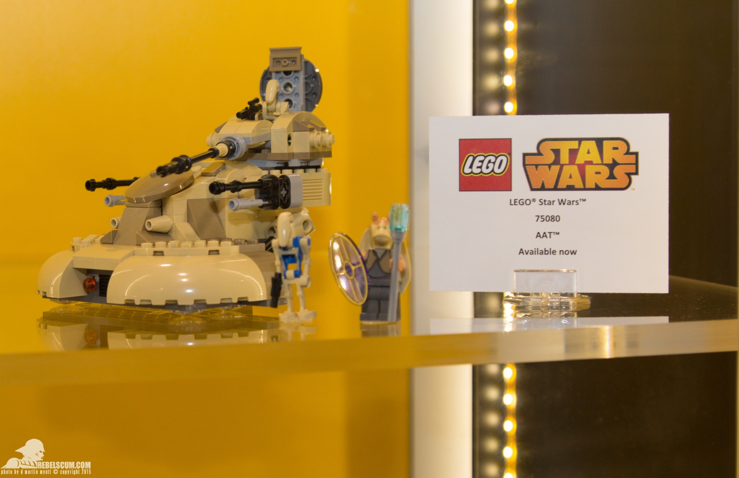 Star-Wars-Celebration-Anaheim-2015-LEGO-049.jpg