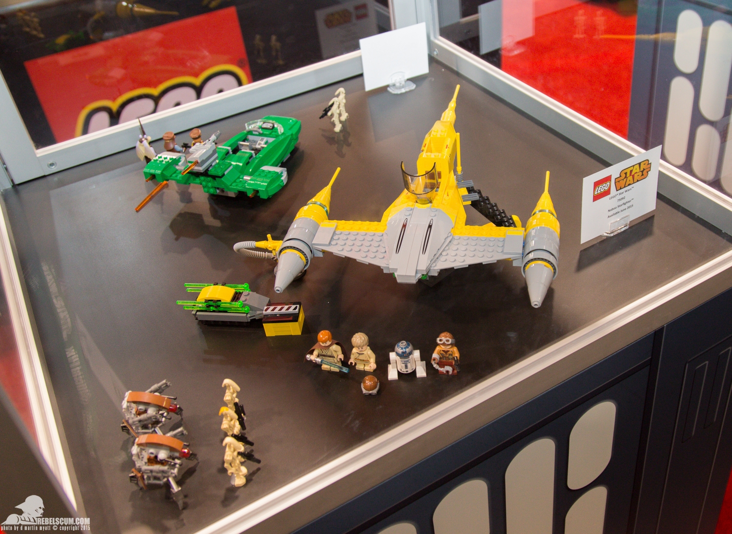 Star-Wars-Celebration-Anaheim-2015-LEGO-053.jpg