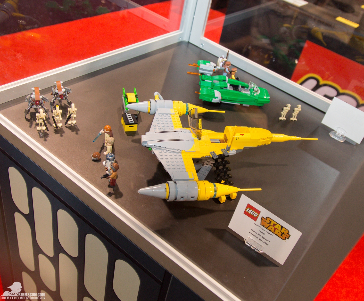 Star-Wars-Celebration-Anaheim-2015-LEGO-054.jpg
