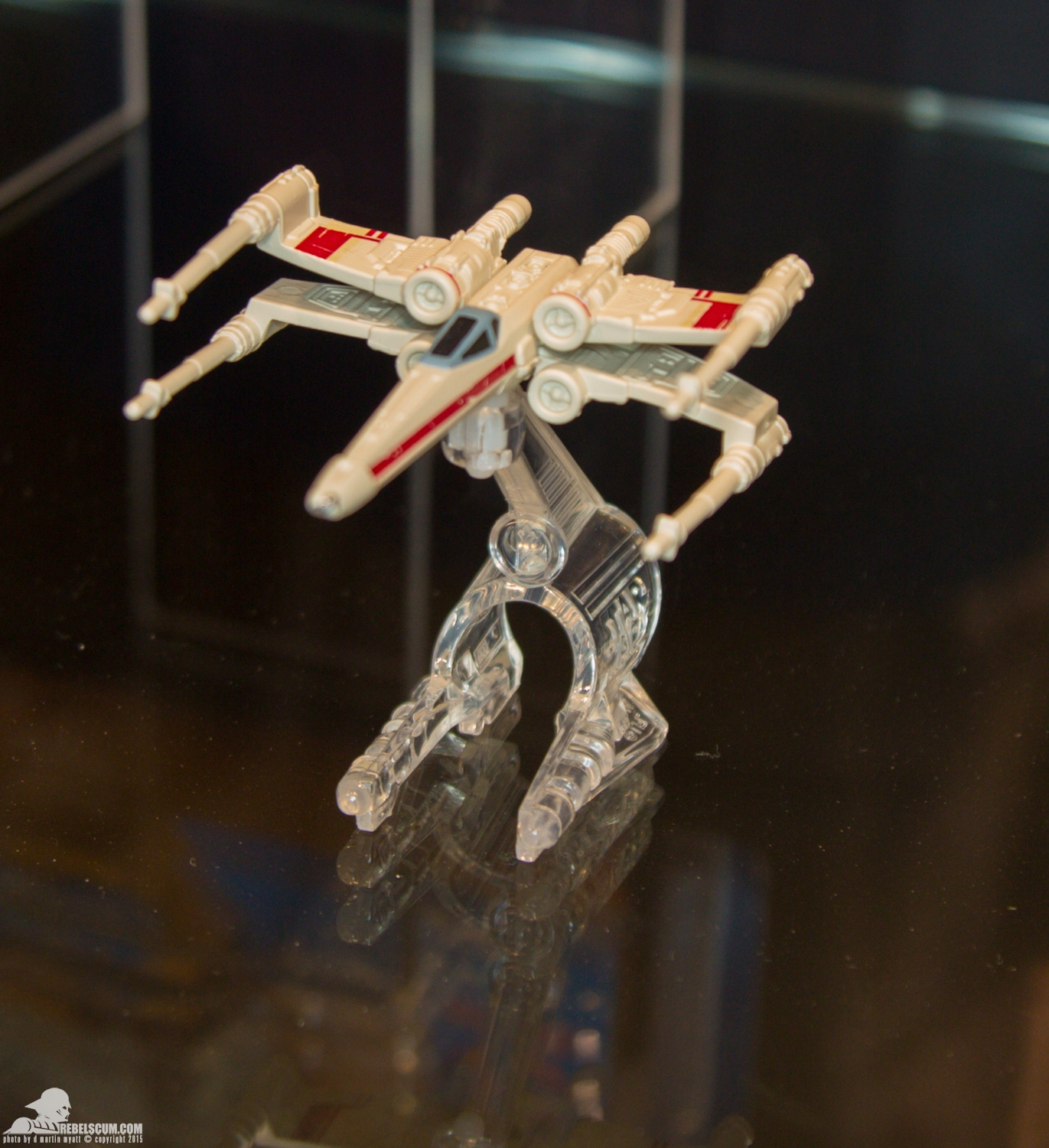 Star-Wars-Celebration-Anaheim-2015-Mattel-Hot-Wheels-037.jpg